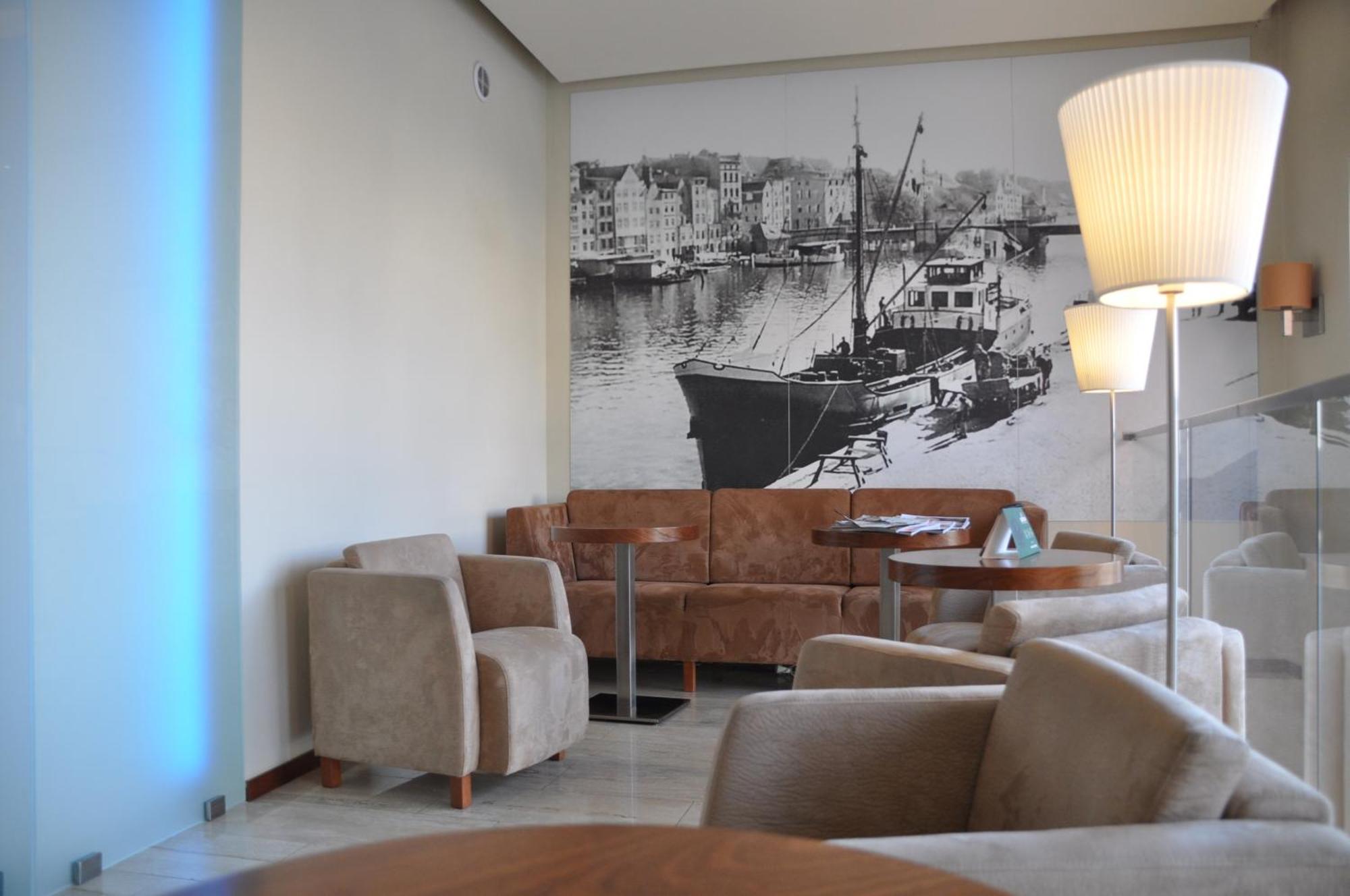 Hotel Atrium Ельблонг Екстер'єр фото
